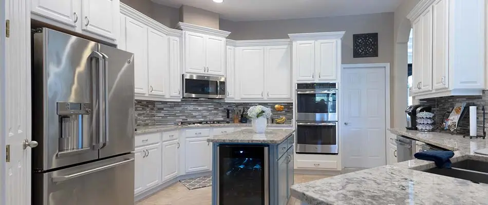 Home kitchen cabinets rebuilt and remodeled in Plant City, Florida.