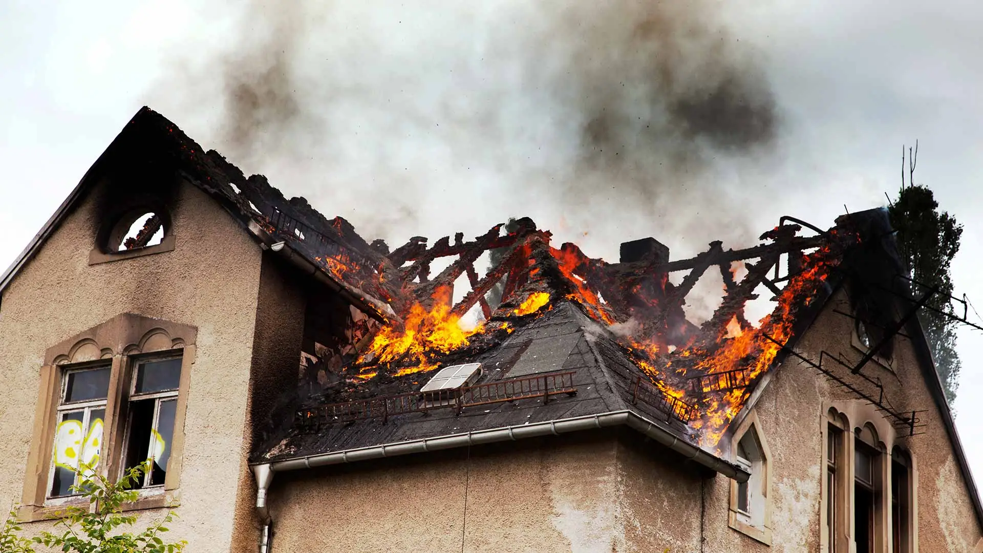 Does Homeowners' Insurance Cover Water & Fire Damage If You're at Fault?