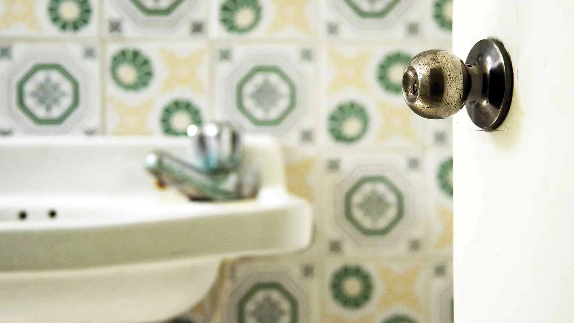 Signs That Your Bathroom Needs a Remodel